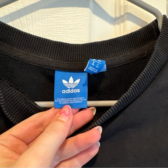 Black Long Sleeve Adidas Crewneck - Size Small - Has Pockets - Picture 3 of 8
